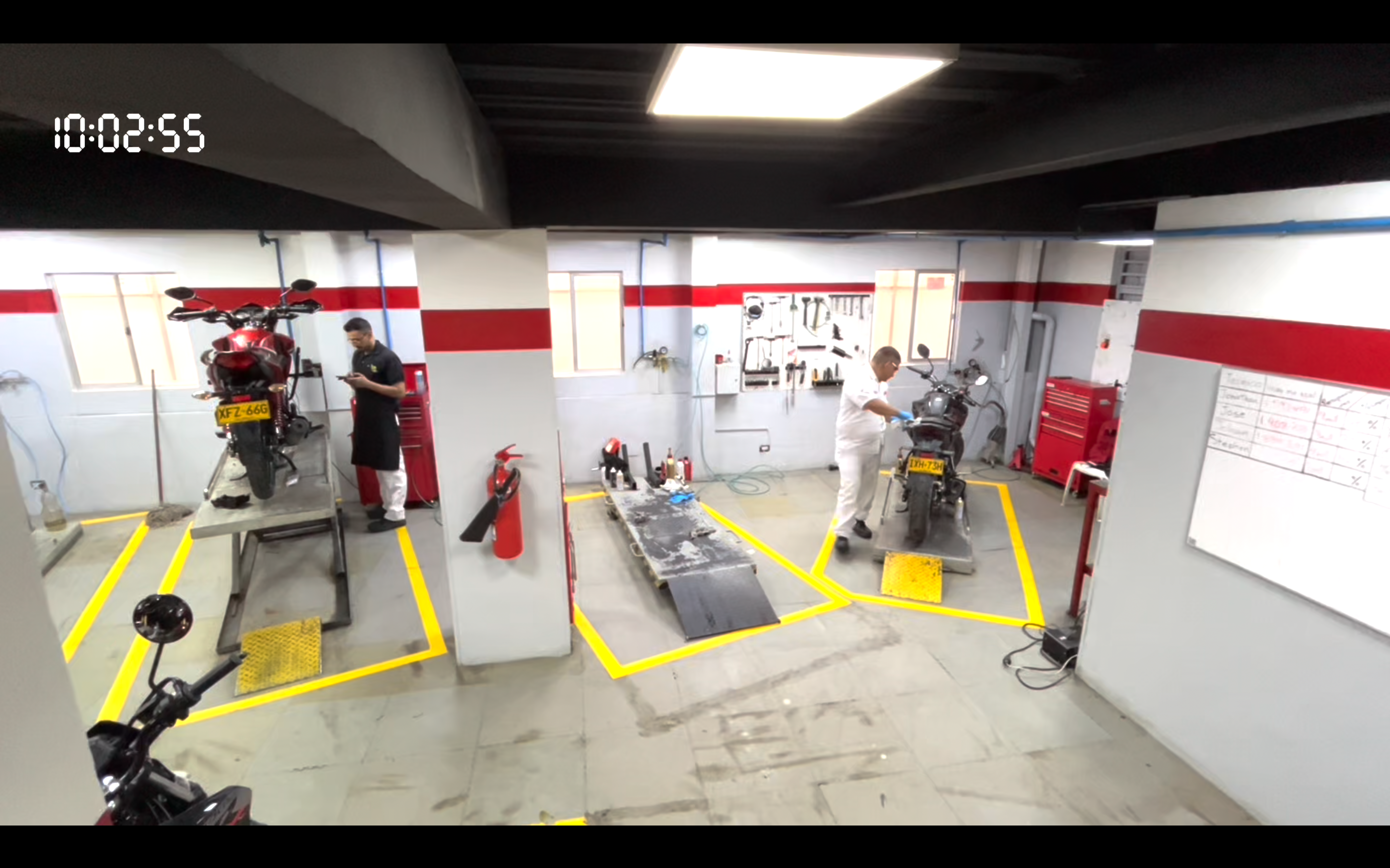 Taller de motocicletas sin análisis de IA